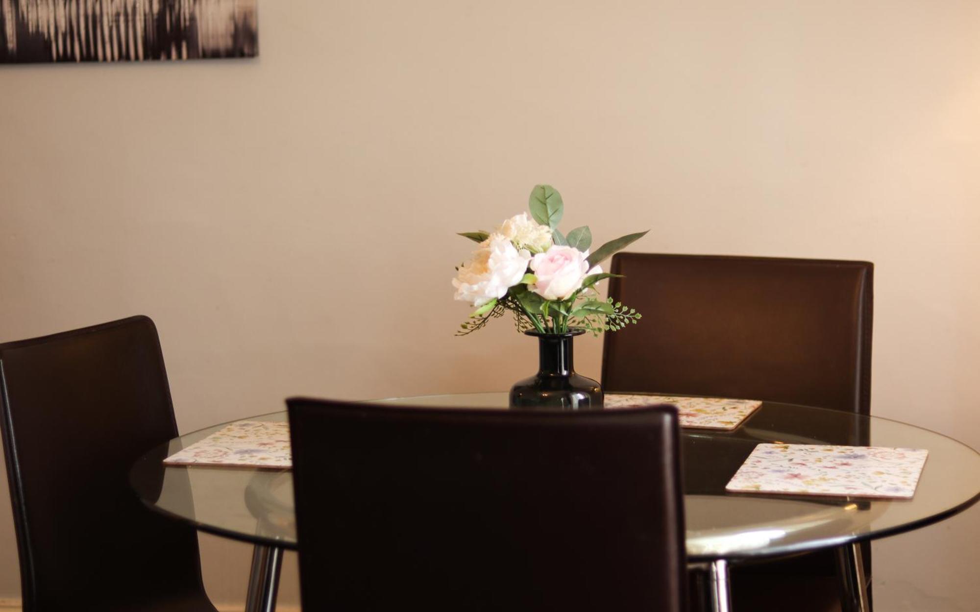 1 Bedrooms Flat In Central Edinburgh Haymarket, Heart Of Edinburgh Flat Sleeps 4 , Exterior photo